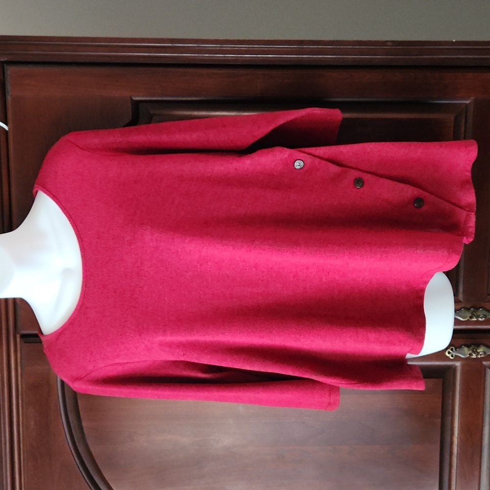 Sweater Kim Roger's. Gorgeous color and so soft.
